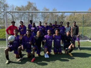 Mens SU Football Team winning photo