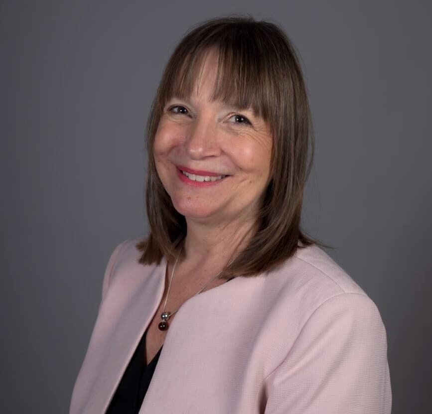 Lisa-Capper-MBE (2)