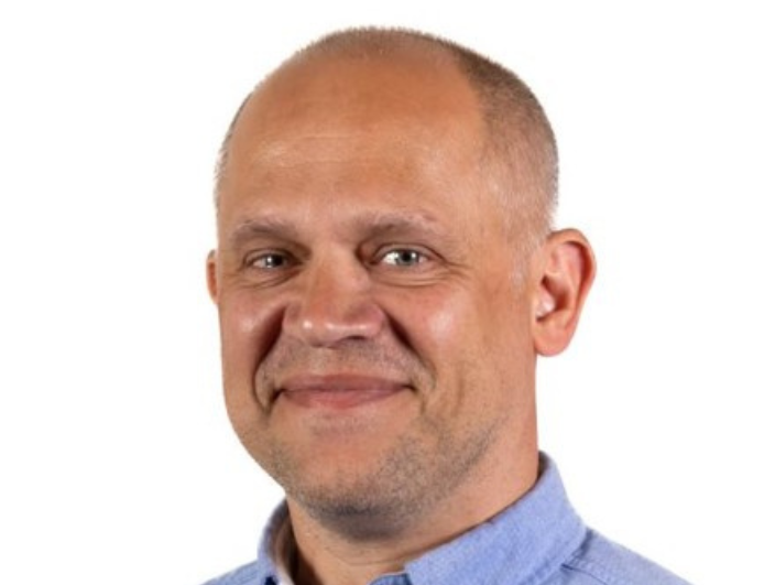 Dan Parrott Headshot