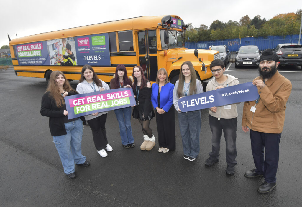 DQP_SCC_191026TLEVELBUS_11.JPG